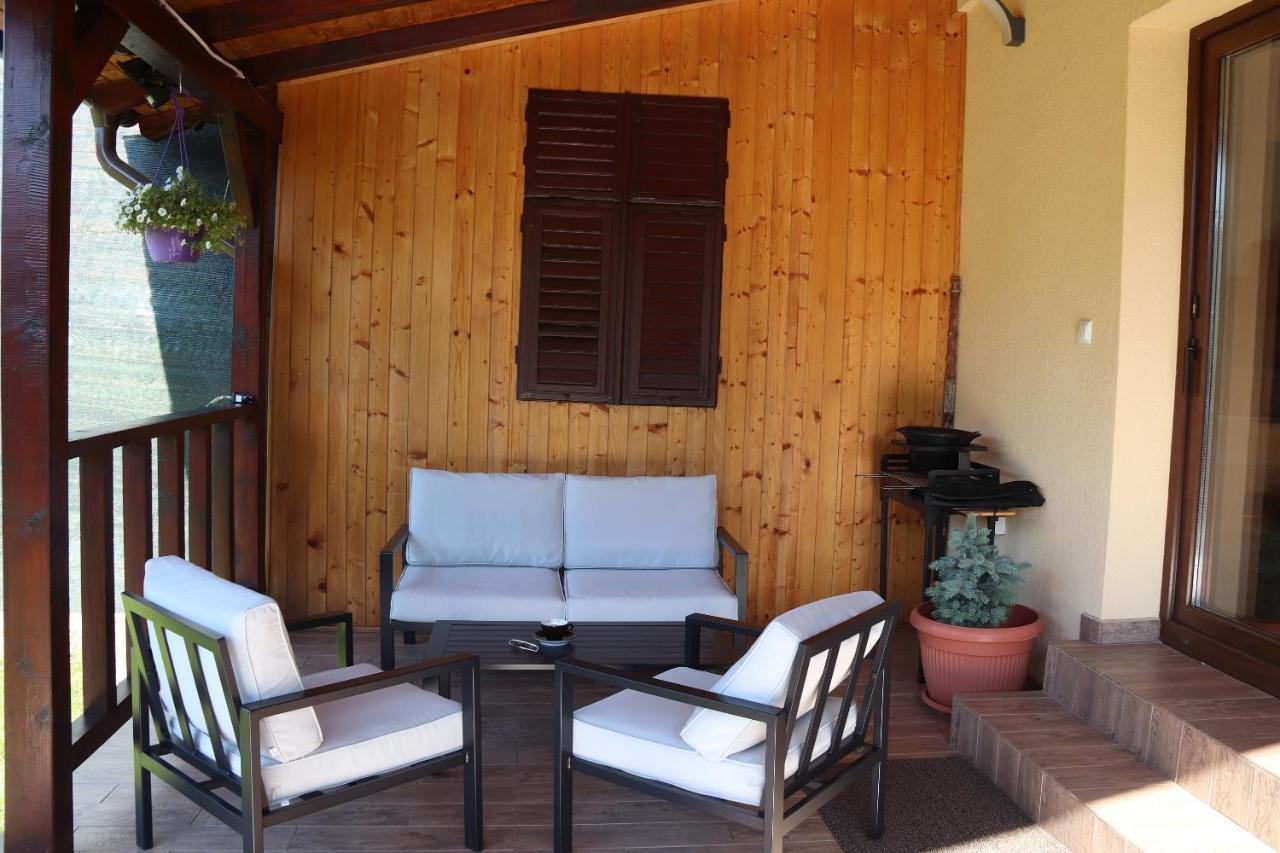 Casa De Vacanta Ayan Hărman Buitenkant foto